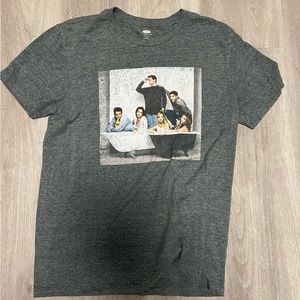 Friends t-shirt, medium